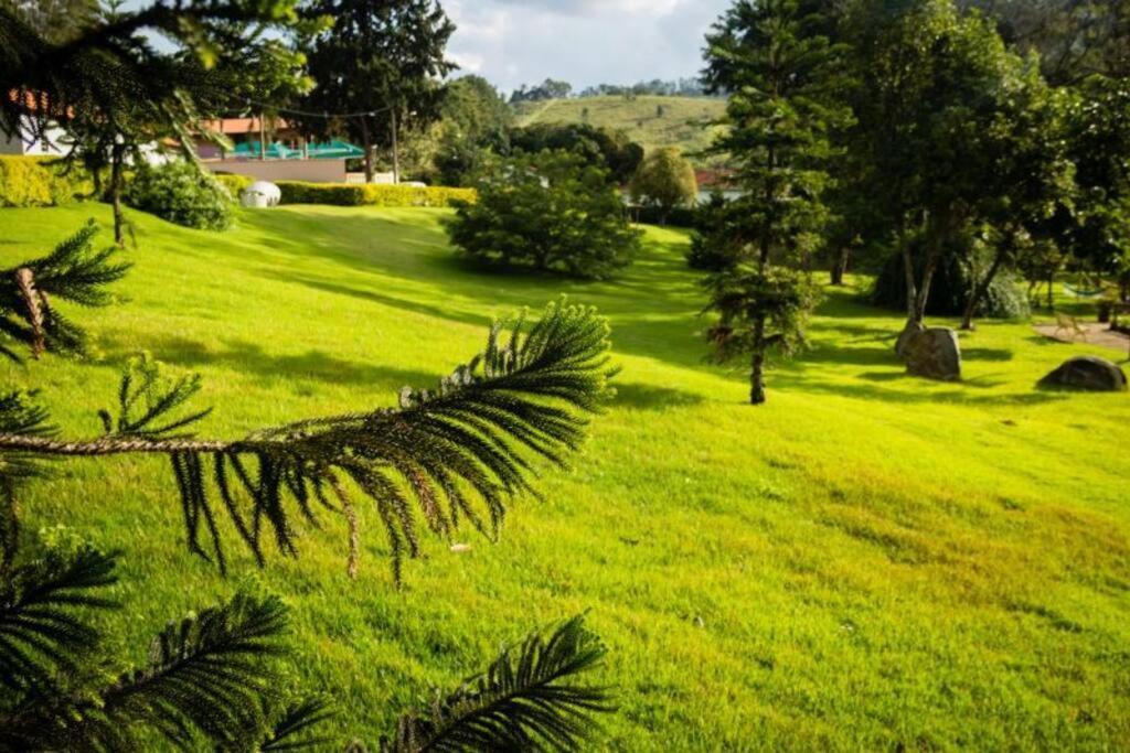 Recanto Dos Beija Flores, Chale Lantana B Monte Alegre do Sul Ngoại thất bức ảnh